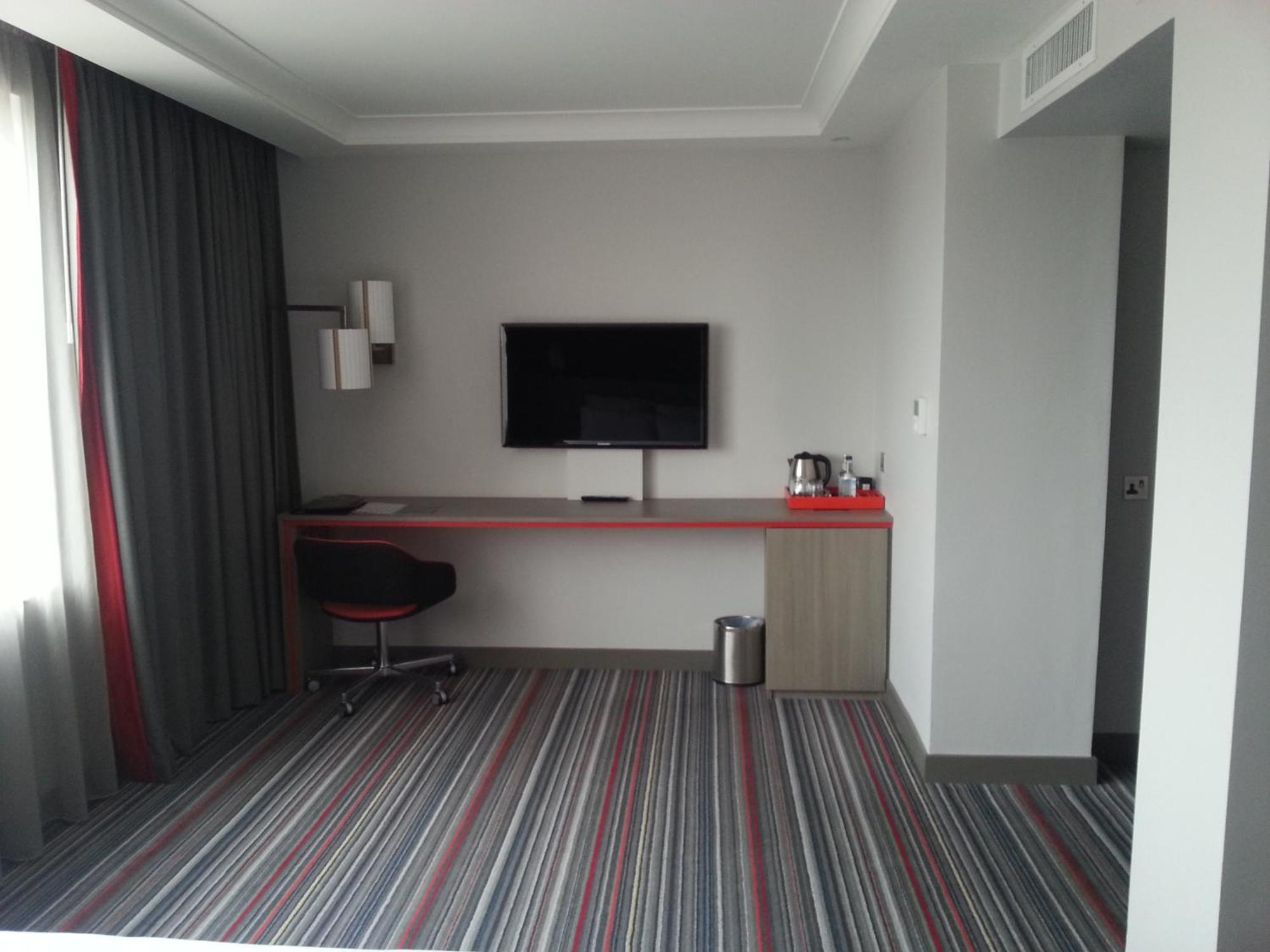 Отель Pullman London St Pancras Экстерьер фото